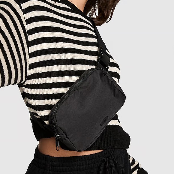 PINK Victoria’s Secret Belt Bag - Picture 2 of 10